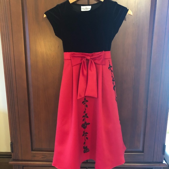 girls size 8 holiday dresses